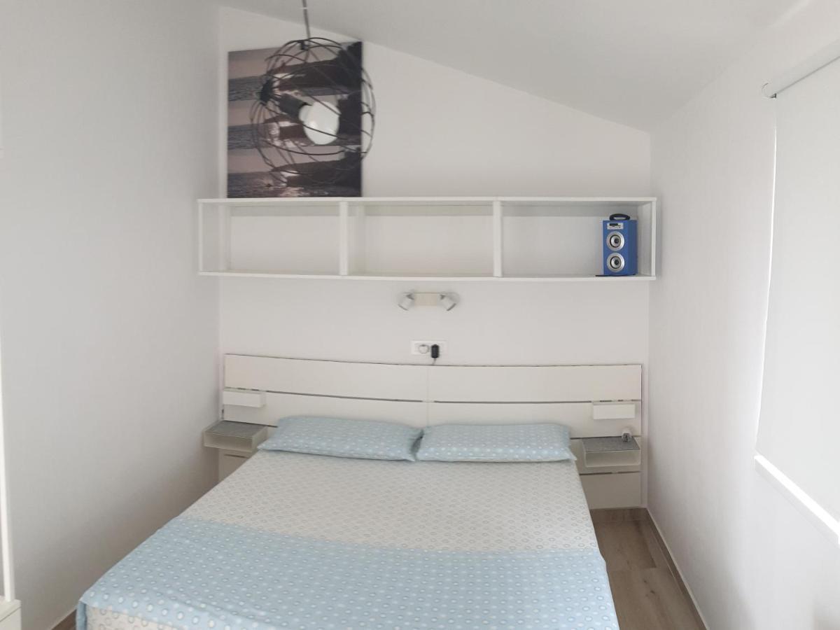 Apartment Mia 2 Banjol Buitenkant foto
