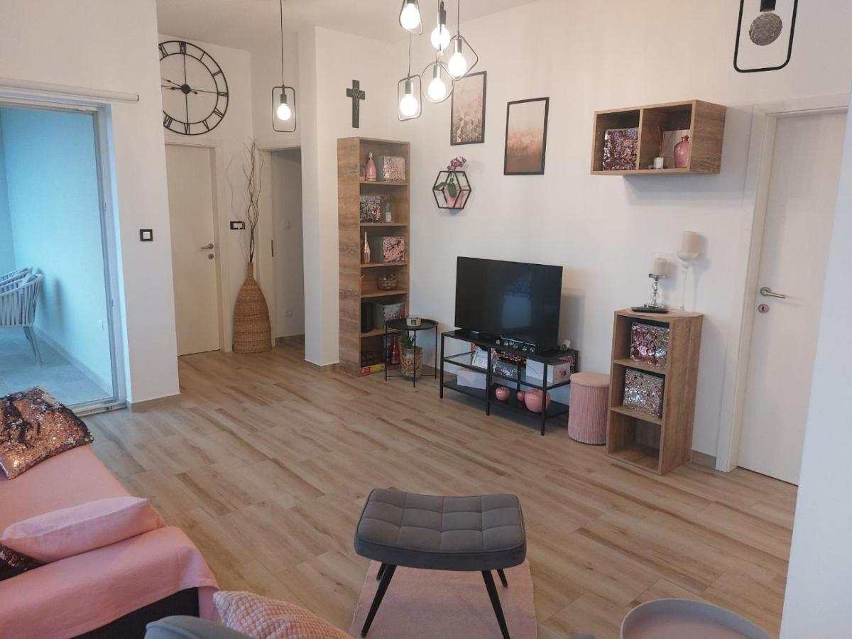 Apartment Mia 2 Banjol Buitenkant foto